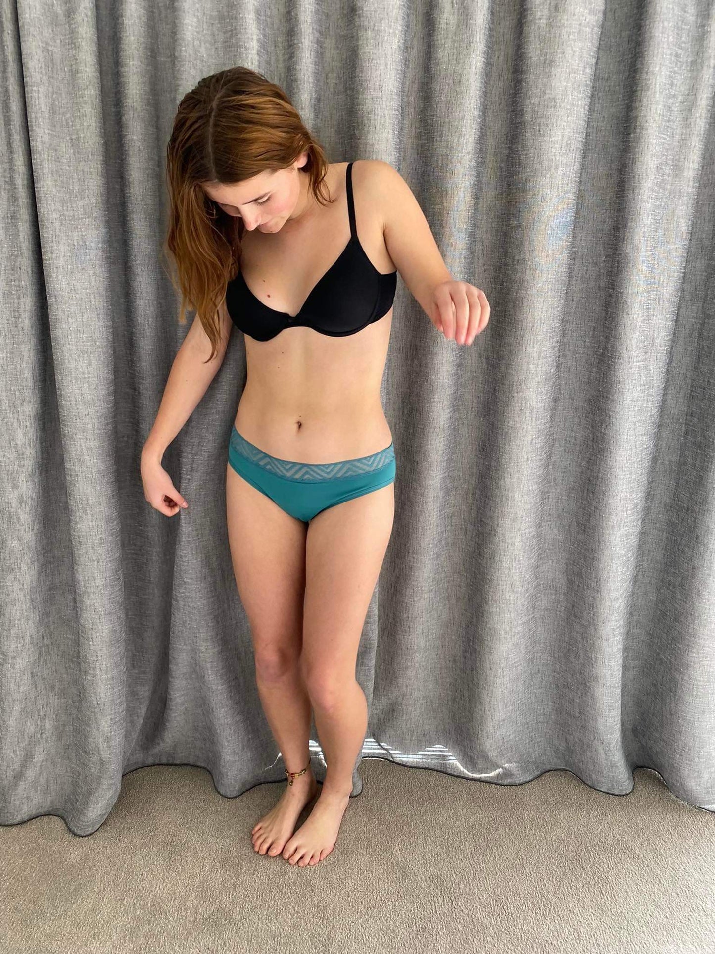 Mid rise bikini